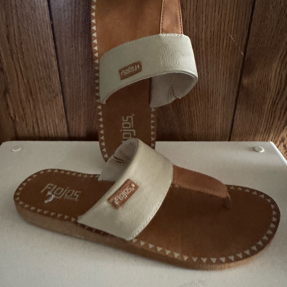 Flojo Sandals - Picture 4 of 12